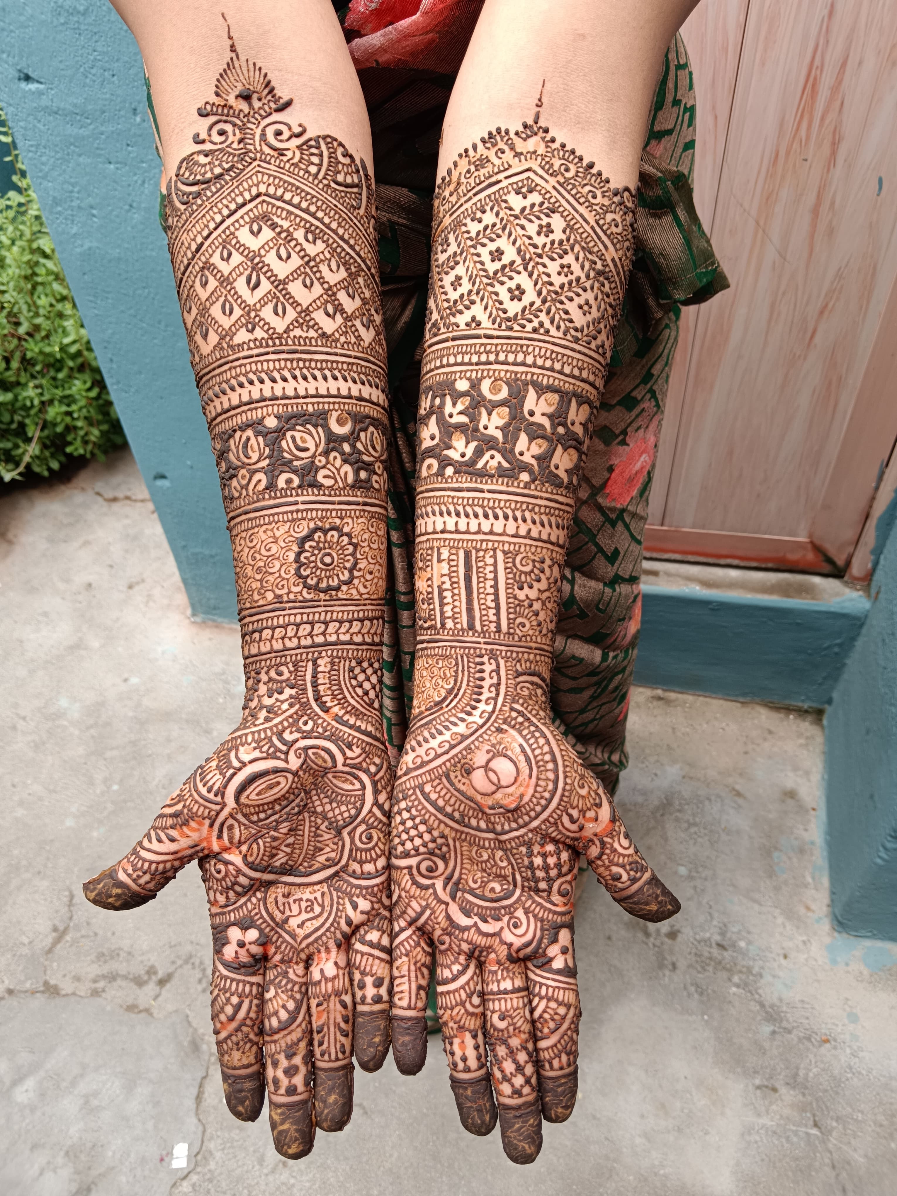 Bridal mehandi startup